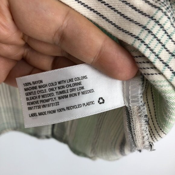 Universal Thread Goods Light Green Short Sleeve Plaid Button up Shirt M - Picture 12 of 15